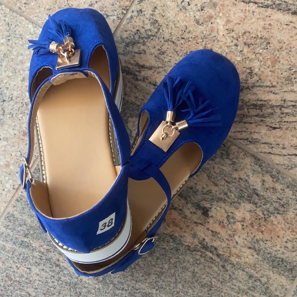 Woman Sandal - Picture 2 of 4